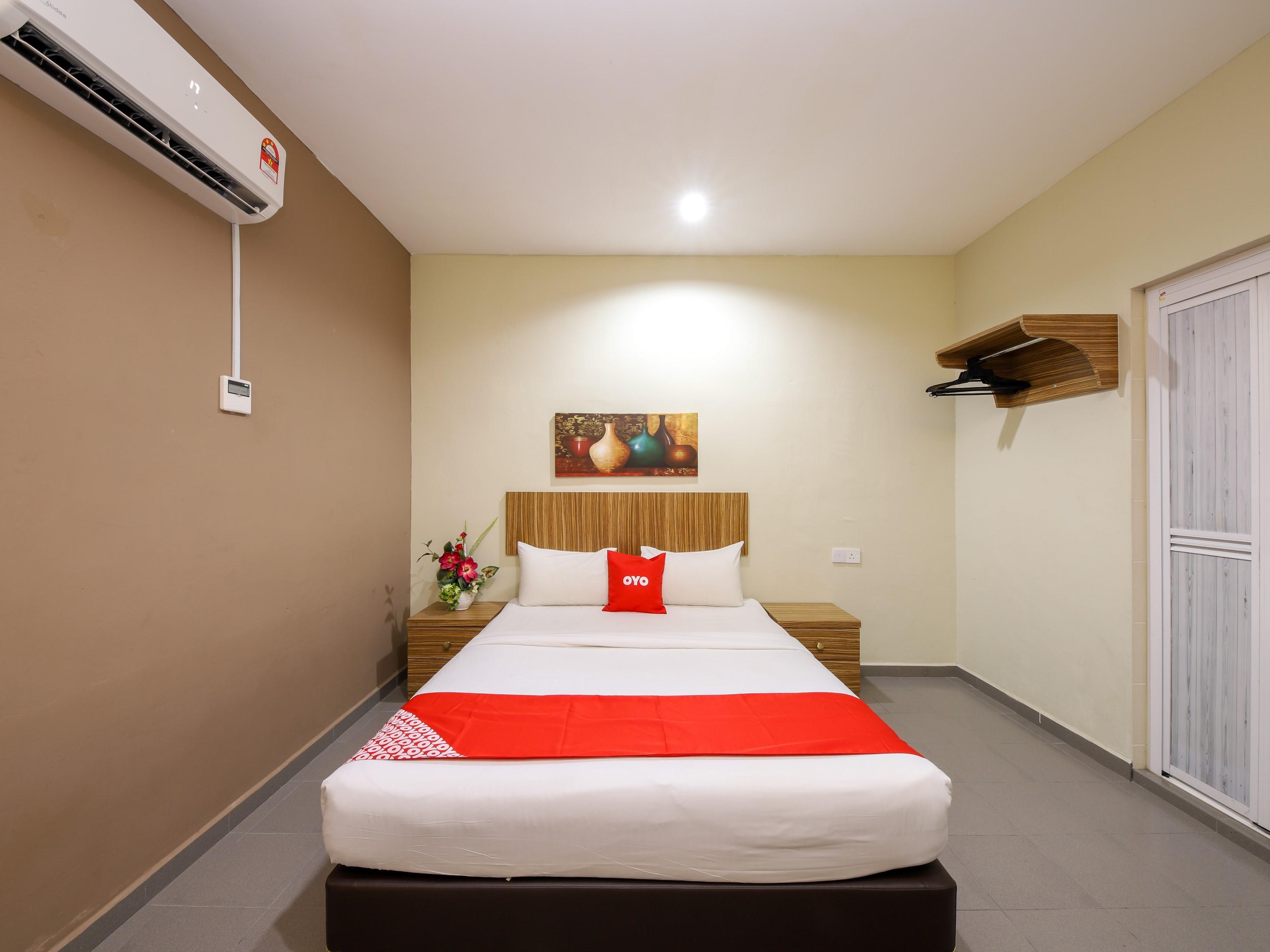 Oyo 89839 リアズ ホテル Malacca エクステリア 写真